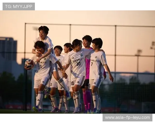 女性足球：女足联赛职业化进程加速，赛事关注度提升，女足表现很亮眼