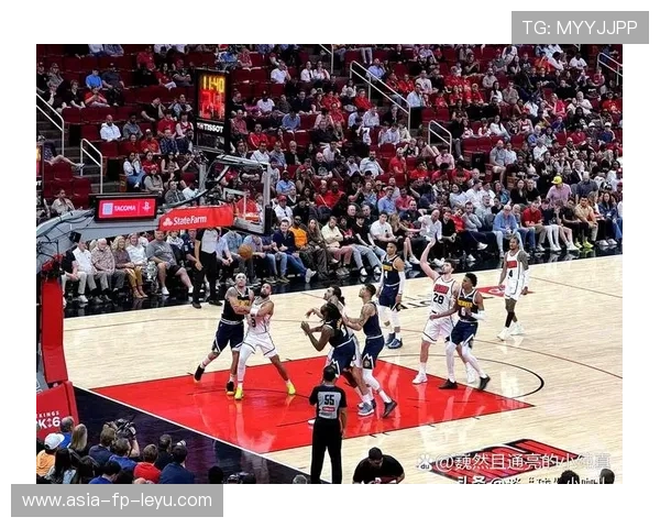 休斯敦火箭被包夹时,阿尔佩伦申京精准分球